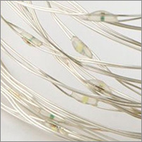 led гирлянда Uniel ULD-S0200-020/SCB/2AA Warm White IP20 Dew - серебристая проволока