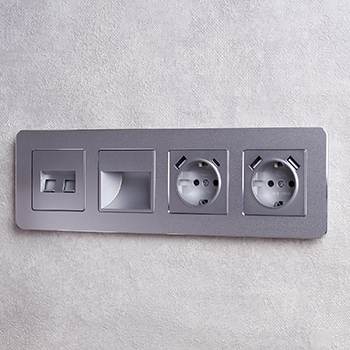 рамка 4-постовая IEK РУ-4-1-Бр металл алюминий RE Brite - пример установки