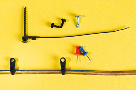 купить Хомут 150*3,6мм пластик черный под винт Rexant  в Сыктывкаре Хомут 150*3,6мм пластик черный под винт Rexant