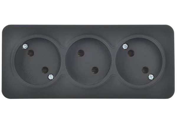 купить Глори черный розетка открытая 3-мест IP20  в Сыктывкаре Глори черный розетка открытая 3-мест IP20