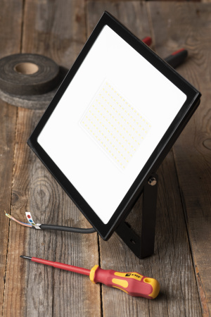 Прожектор свд 100Вт  6500К 8000лм черный IP65 110° Luma EKF 