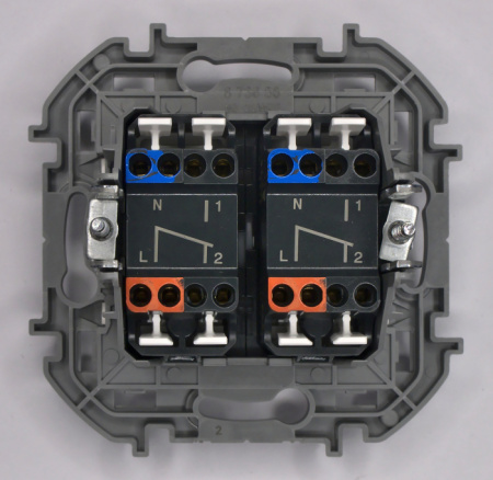 купить Инспириа белый переключатель 2кл скрытая 10А IP20  в Сыктывкаре Инспириа белый переключатель 2кл скрытая 10А IP20